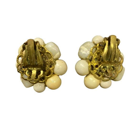 Vintage Signed Japan White and Cream Beaded Hand made Clip on Earrings - Picture 3 of 4